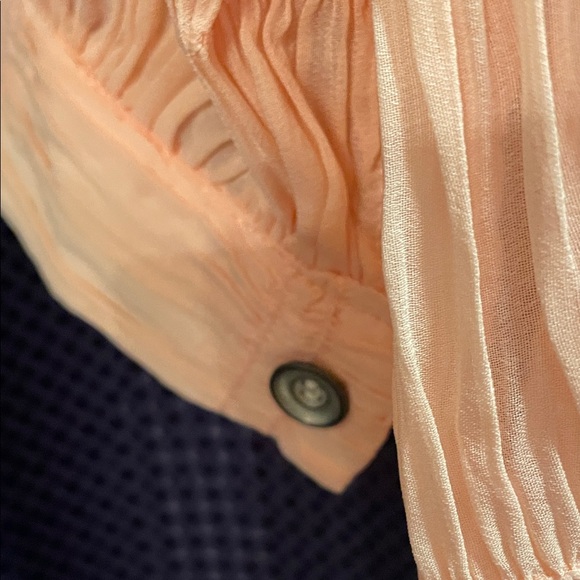 POL Peach Textured Blouse - Picture 9 of 16